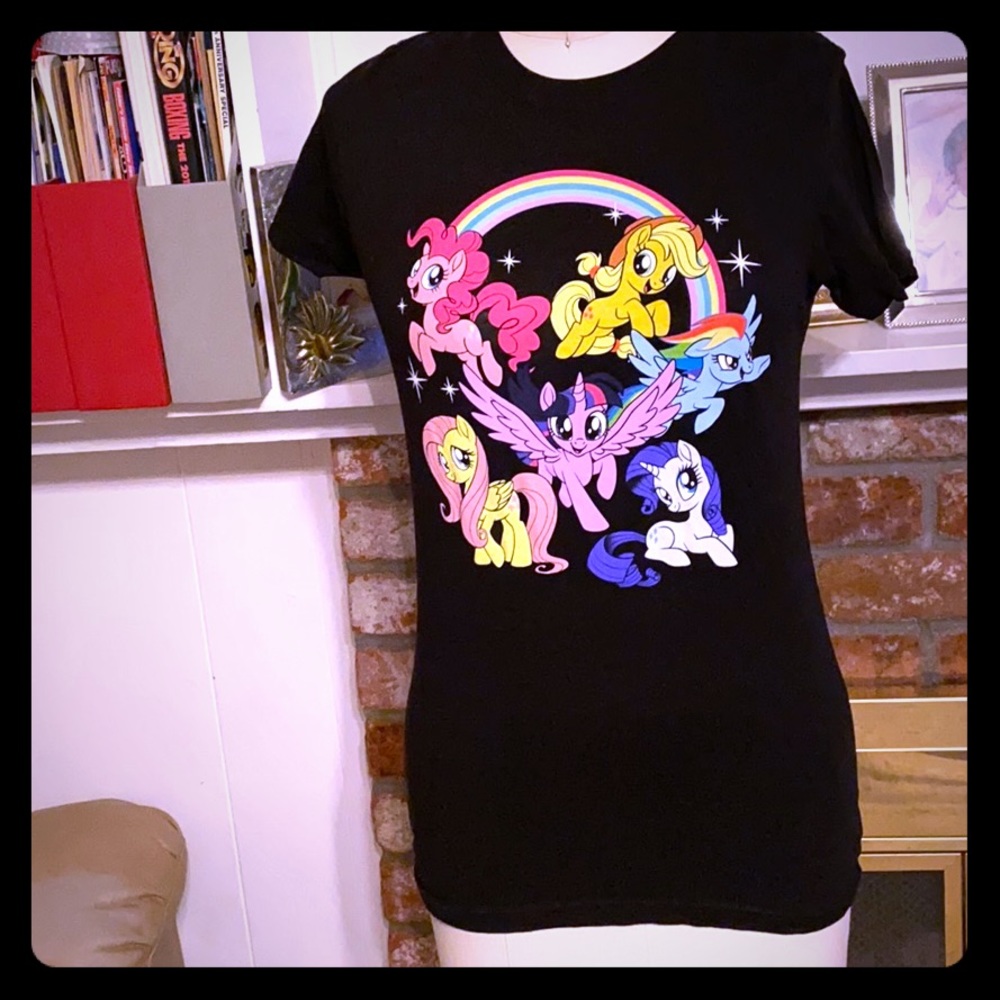 My Little Pony: Friendship is magic mane 6 tee 🌈